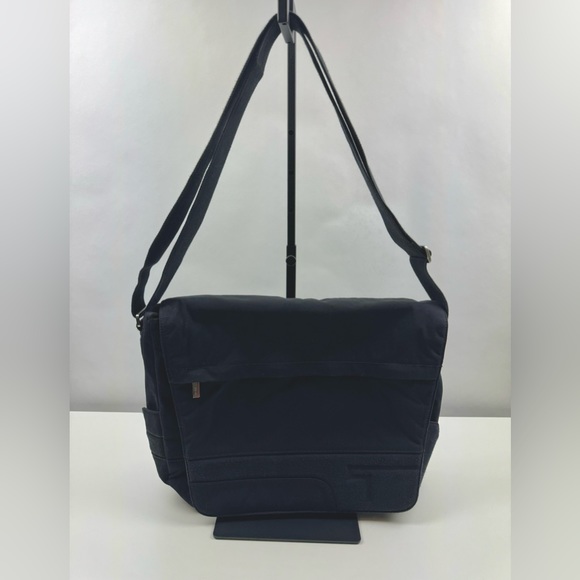 Tumi SANDO 6172DBlack Computer Messenger Laptop Bag 16
